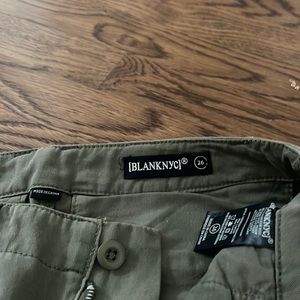 Blank NYC khaki green size 26 gently used cargo pants